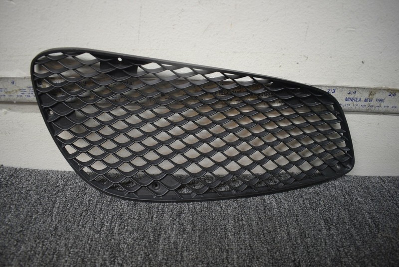 2013-2016 MERCEDES BENZ E CLASS FRONT BUMPER GRILLE FACTORY OEM