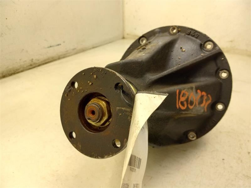 Carrier Rear Axle 6 Cylinder 3.73 Ratio Fits 96-02 4 RUNNER