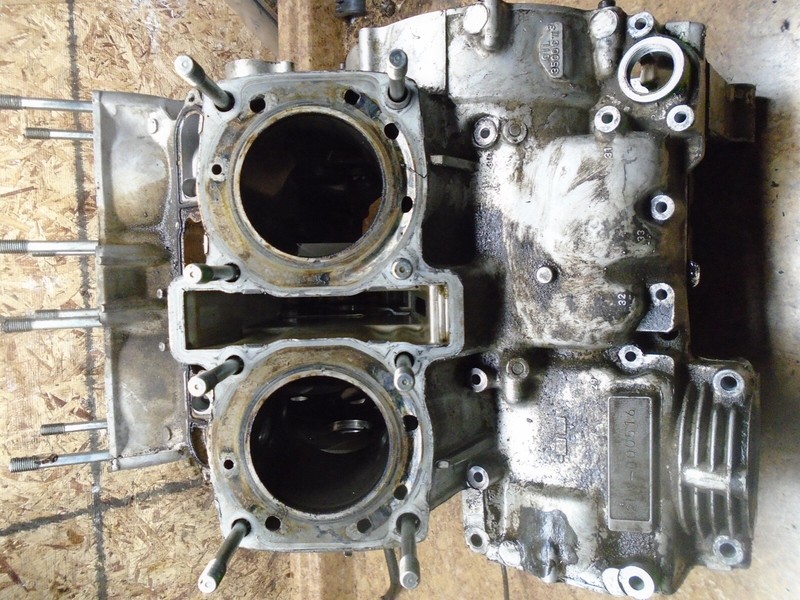 1987 Yamaha Venture XVZ1300 XVZ 1300 Engine Crank Case Casing Block Cylinders 86
