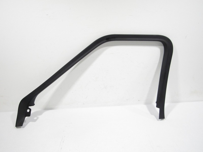 Rivian R1S 2024 Front Right Passanger Door Window Trim Cover Molding21-26 @1