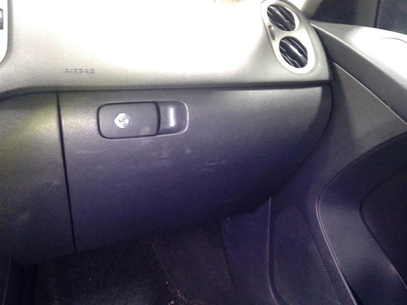 TIGUAN 2012-2017 Glove Box 1721451