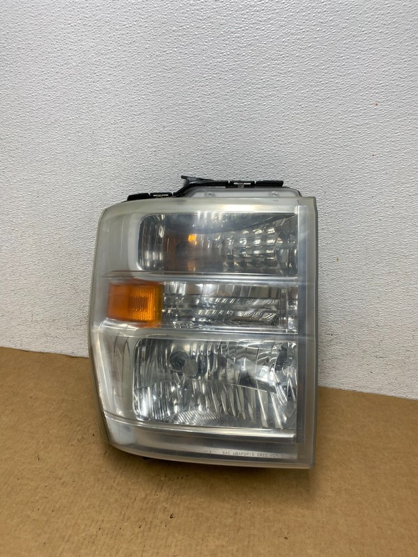 2008-2014 Ford Econoline E150 E250 E350 Right Passenger Headlight Oem AD4539 DW