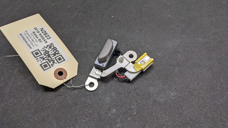 Front Right Door SOW Light Lamp Sensor 2019 Nissan Kicks 26670-5RA0A 2018 2020