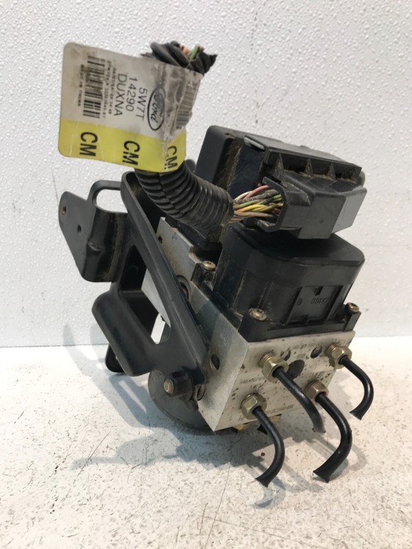 2005 Grand Marquis ABS Anti Lock Brake Pump Control 95,919K OEM 5W73-2C346-BB