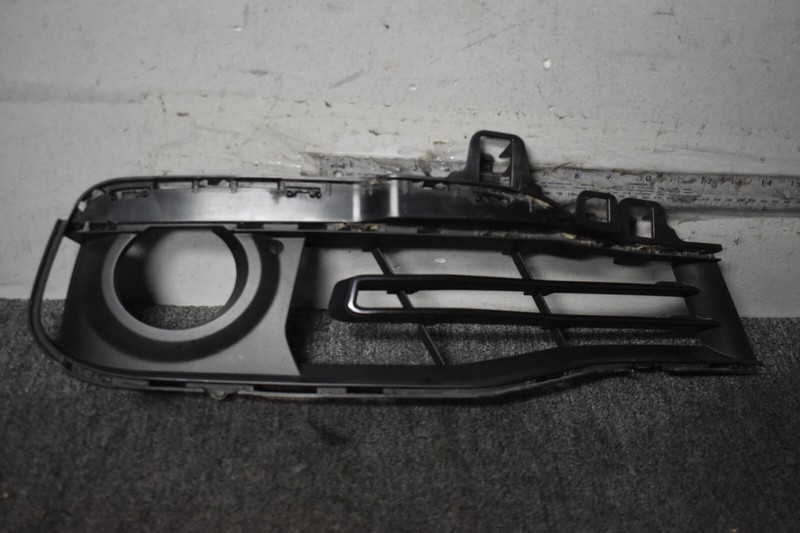 BMW F30 F31 OUTER GRILLE RIGHT SIDE FACTORY OEM