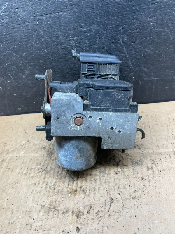 1995 - 1998 BMW e38 740i 750i ABS Anti-Lock Brake Pump 1164241 OEM R4395 DG