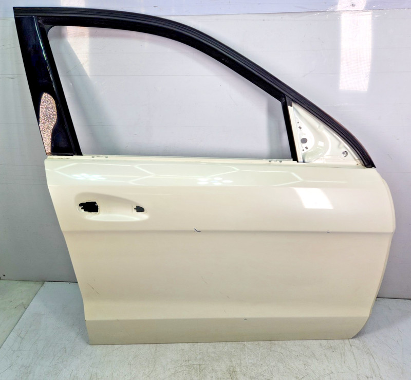 ✅ 13-19 OEM Mercedes X166 GL63 AMG Front Right Passenger Door Shell White NOTE*