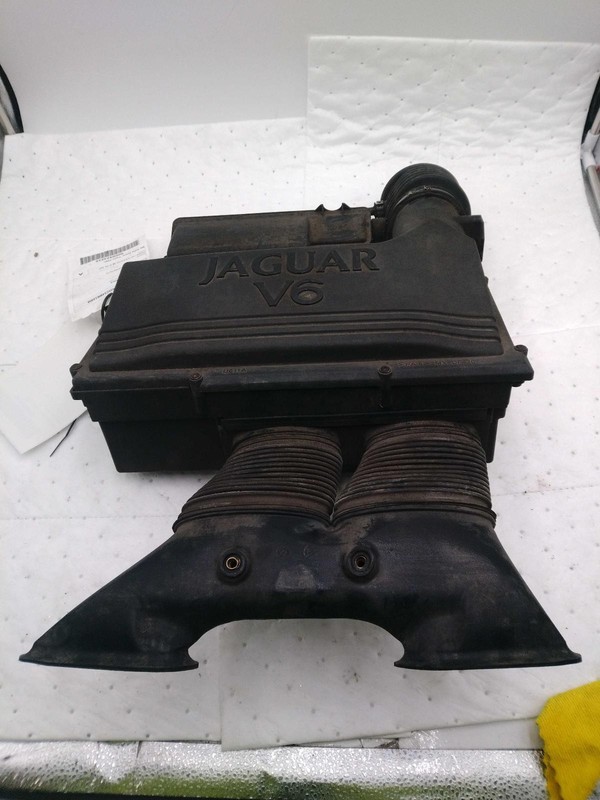2004 Jaguar X-Type Air Cleaner Assembly OEM C2S27233 Green 164K Miles