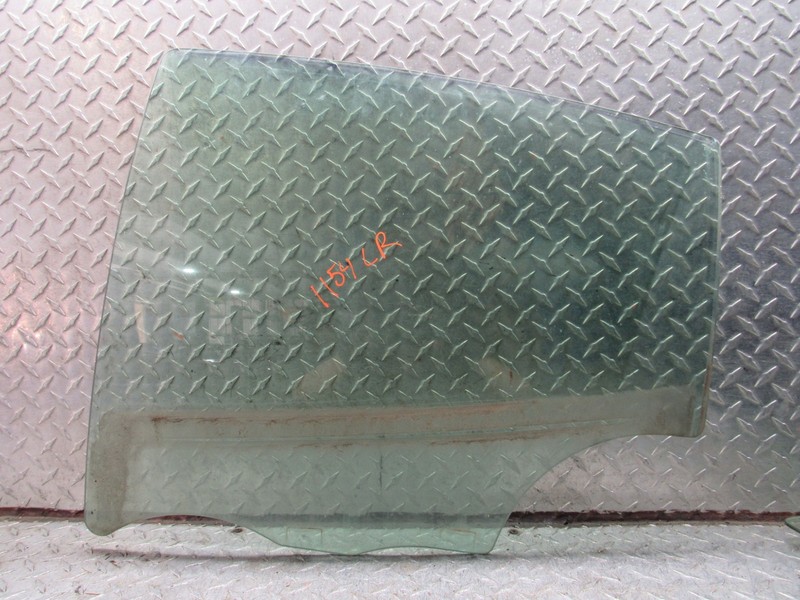 04 05 06 07 08 PONTIAC GRAND PRIX LEFT DRIVER REAR DOOR WINDOW GLASS