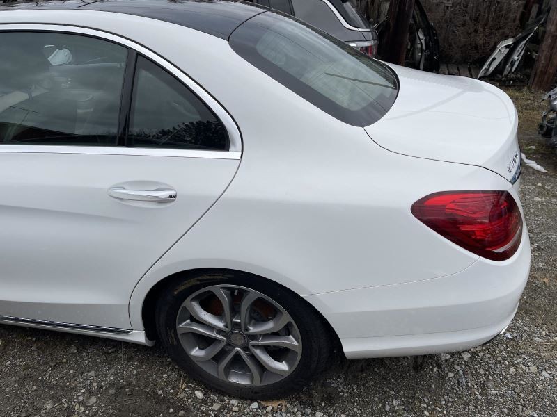 2015-2021 MERCEDES C-CLASS LEFT QUARTER PANEL POLAR WHITE PC: 149 AWD 59K 51542