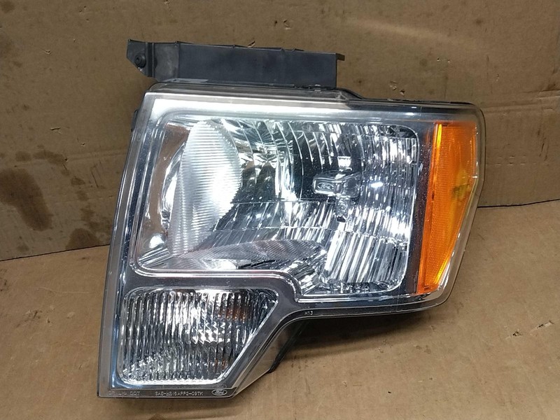 2011 Ford F150 Left Headlight Assembly - Used, Black, Cloudy Lens, 256557