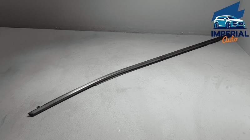 TOYOTA RAV4 FRONT PASSENGER SIDE DOOR WINDOW BELT MOLDING OEM 2019 - 2025
