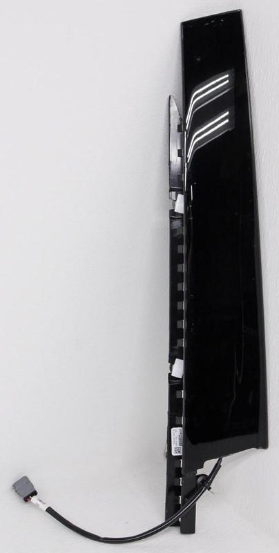 OEM Lincoln Aviator Left Driver Door Pillar Moulding LC5B-S20899-BF Scratches