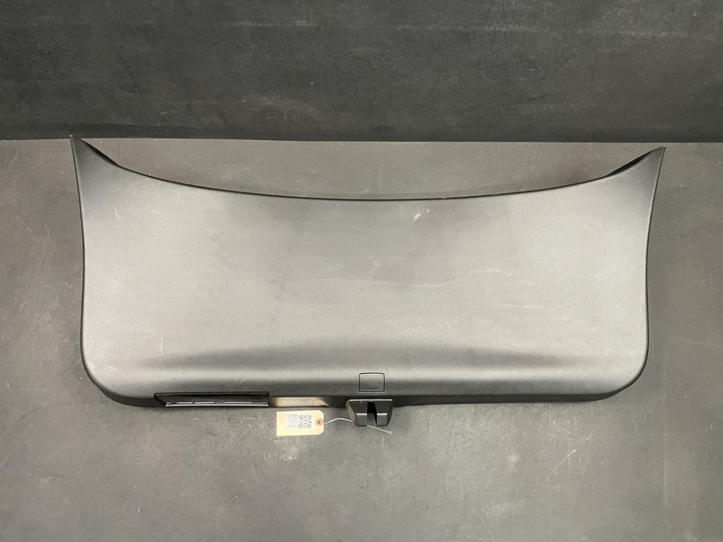 Rear Tailgate Lower Trim Panel 2021 Cadillac XT4 84655063 2019 2020 2022 2023 X