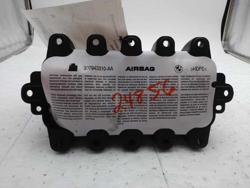 Used Right Instrument Panel Air Bag fits: 2017 Mini Clubman front passenger dash