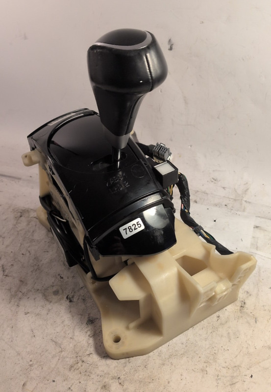 2012 Hyundai Veloster Automatic Trans Floor Gear Shift Shifter Assembly OEM