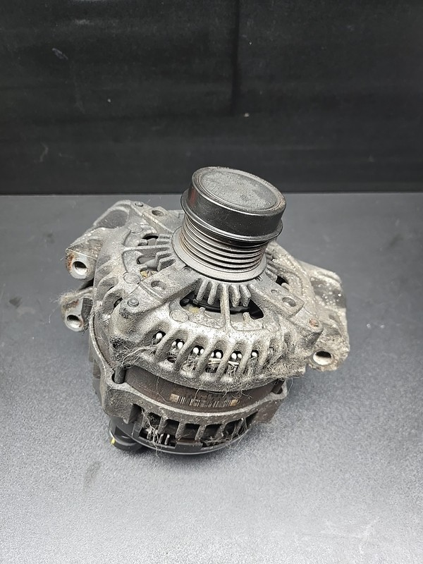 02-19 Maserati Quattroporte M139 Spyder M138 Alternator Generator OEM 160K