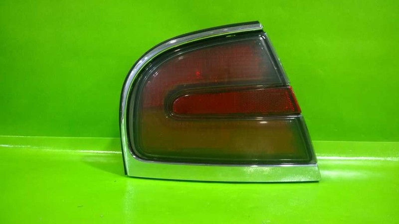 98-04 PARK AVENUE DRIVER LEFT TAILLIGHT LAMP OEM 4463-18