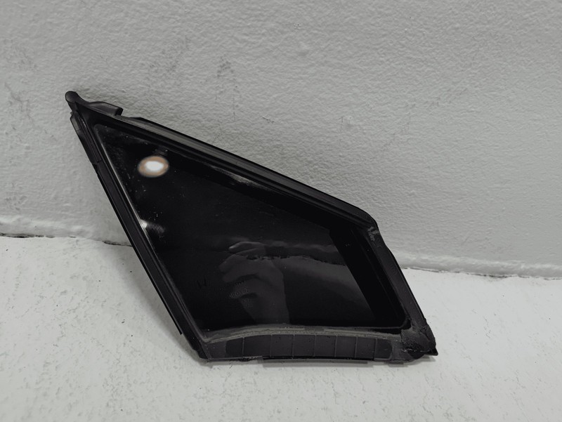 HONDA PILOT FRONT PASSENG SIDE DOOR FIXED VENT QUARTER WINDOW GLASS OEM 2016-21