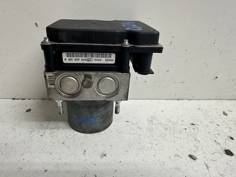 2007-2009 Honda CR-V AWD ABS Anti Lock Brakes Pump Brake Actuator & Modulator
