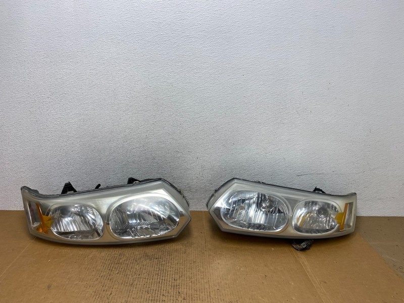 2003 to 2007 Saturn Ion Halogen Headlights Left+Right Side AE0312 DW