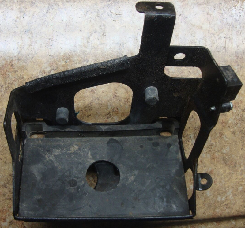 2003 Harley Davidson Sportster XL1200 XL 1200 C Battery Box Holder Mount Tray 03