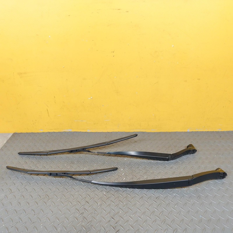 2018-2024 BUICK ENCLAVE WINDSHIELD WIPER ARM FRONT LEFT & RIGHT OEM 84692784