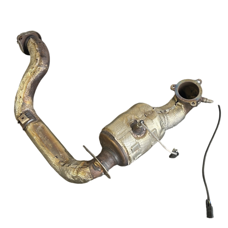 📌 2019-2022 MERCEDES A220 W177 2.0L REAR EXHAUST CENTER MUFFLER DOWN PIPE OEM