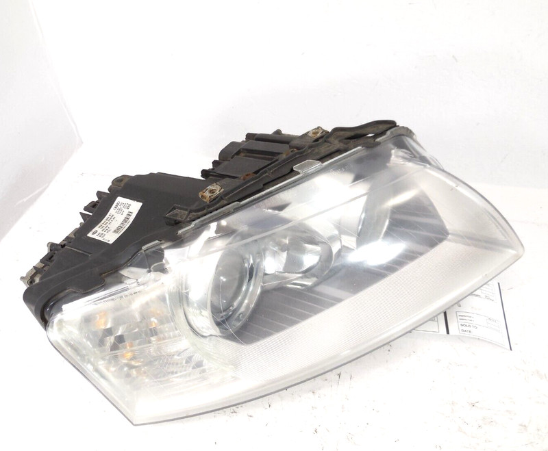 Audi A8 Xenon HID Headlight Passenger Right W/O Adaptive OEM 2006-2010