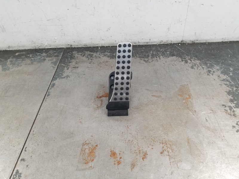 2016 Mercedes AMG C 63 S Accelerator Throttle Pedal #3768 V2
