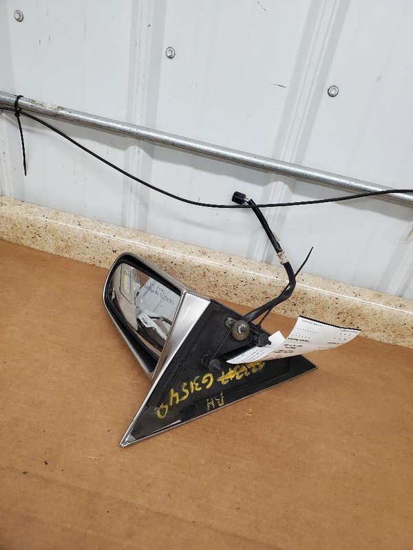 Passenger Side View Mirror Power With Fold-away Fits 94-97 SEVILLE 291442