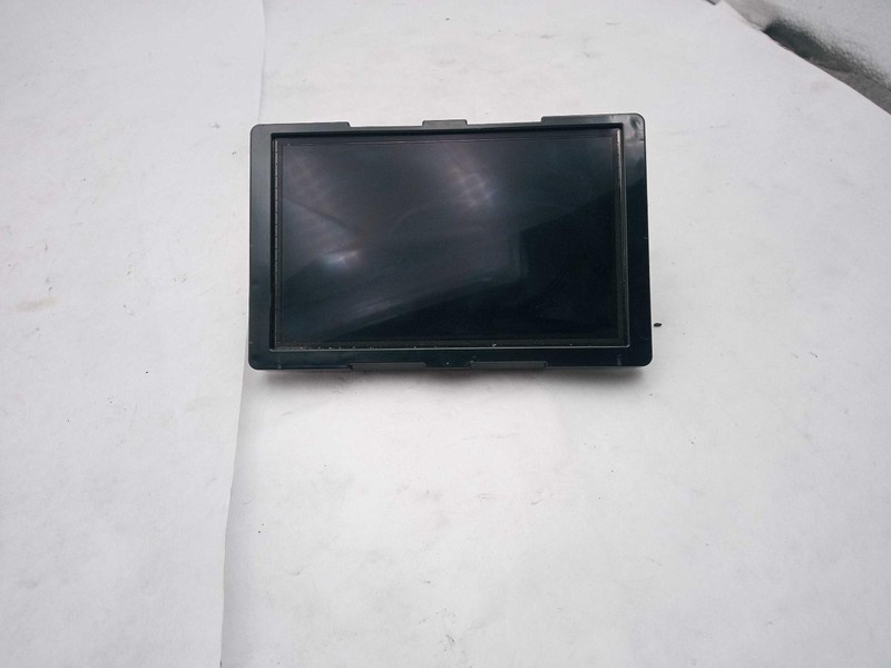 Used Infotainment Display fits: 2019 Chevrolet Equinox 7.0`` screen opt IOB Grad