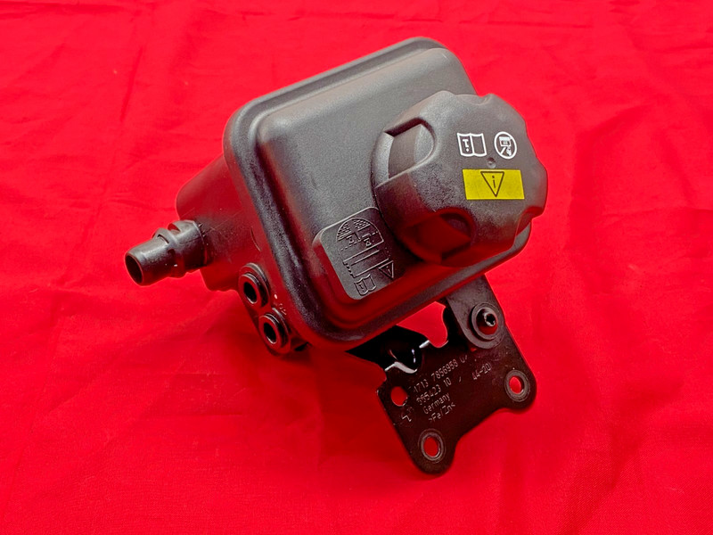 12-25 BMW F90 F92 M5 M6 M8 X5 S63 Radiator Reservoir Coolant Tank Bottle OEM✅