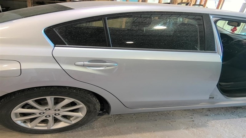 Passenger Rear Side Door Electric Sedan Fits 12-16 IMPREZA 3470605