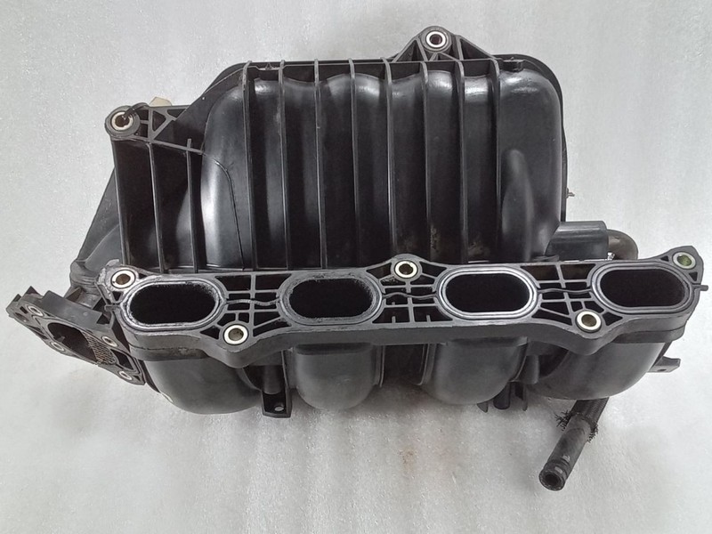 2004-2005 Toyota RAV4 2.4 FWD IC 59843 Air Intake Manifold 1712028100