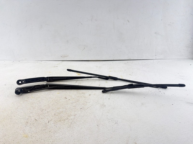 2019-2024 SUBARU FORESTER FRONT WINDSHIELD LEFT RIGHT WIPER ARM W/BLADES SET OEM