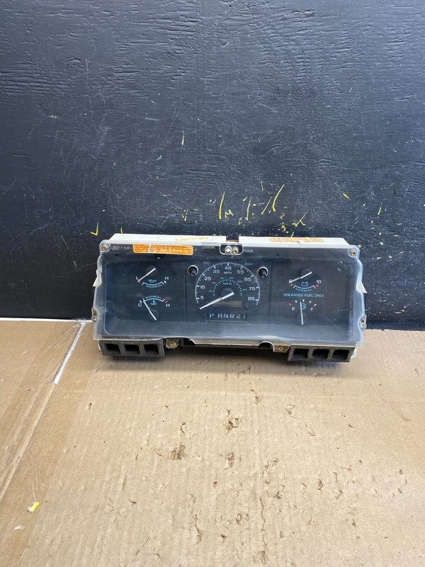 1996 Ford E150 E250 GAS Gauge Speedometer Cluster ab2184 DG