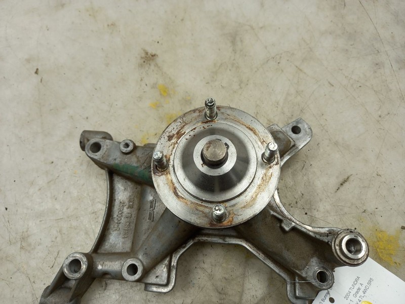03 04 TOYOTA TUNDRA 4.7L FAN CLUTCH BRACKET 2UZFE
