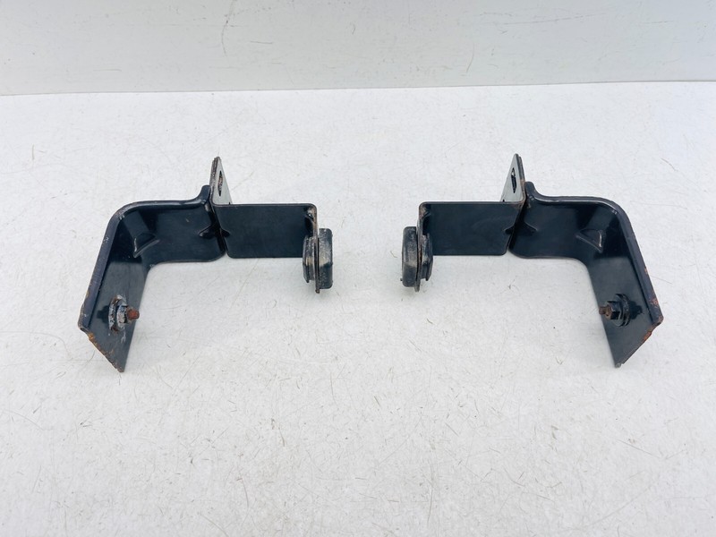 2006-2010 PONTIAC SOLSTICE RADIATOR UPPER BRACKET HOLDER PAIR LEFT & RIGHT OEM