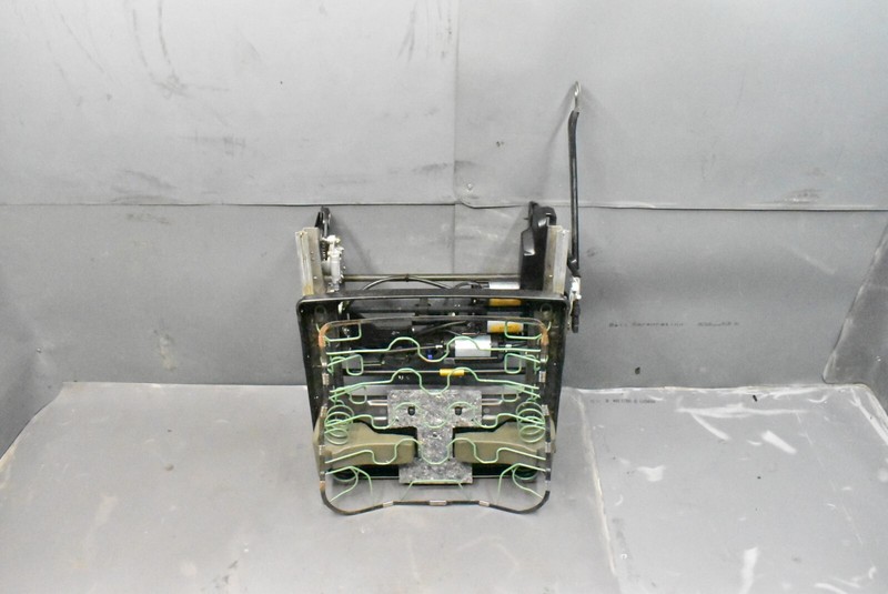 1993 Mercedes W124 280E Right Passenger Side Seat Frame Rail