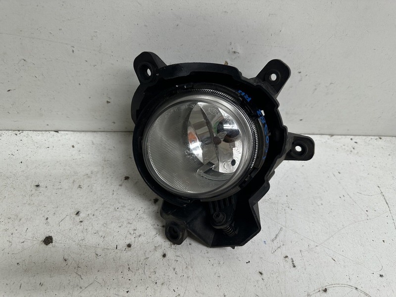 2007-2012 Kia Rondo Front Right Passenger Foglamp Foglight Fog Lamp Light Oem