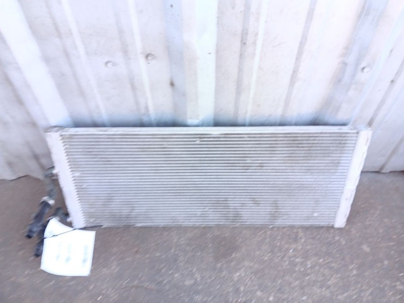 09-15 BMW 750i Radiator Small Auxiliary 17117576827