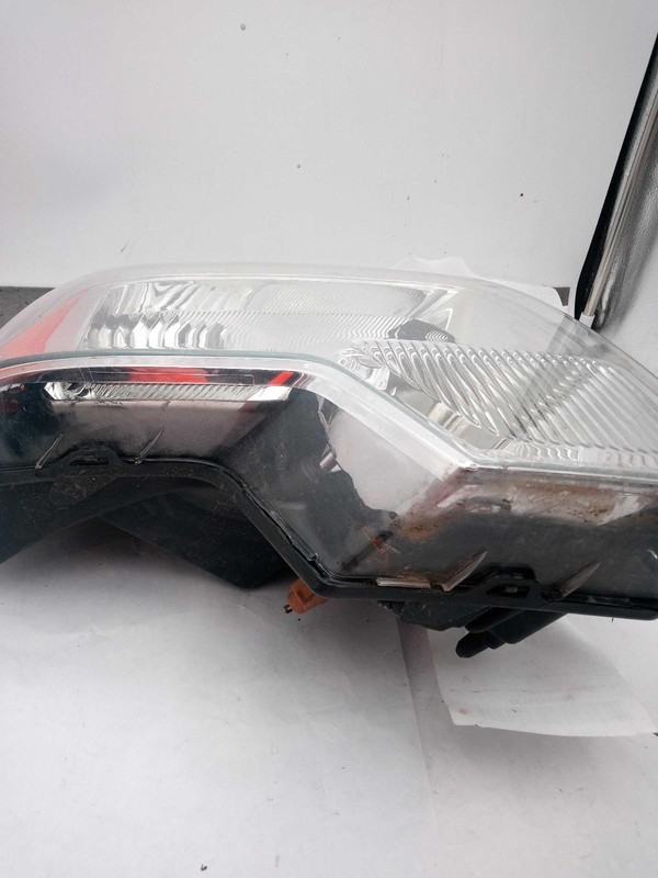 2014 Ford F150 Right Headlight Assembly Grey OEM Used 132K Miles NJ25-26974