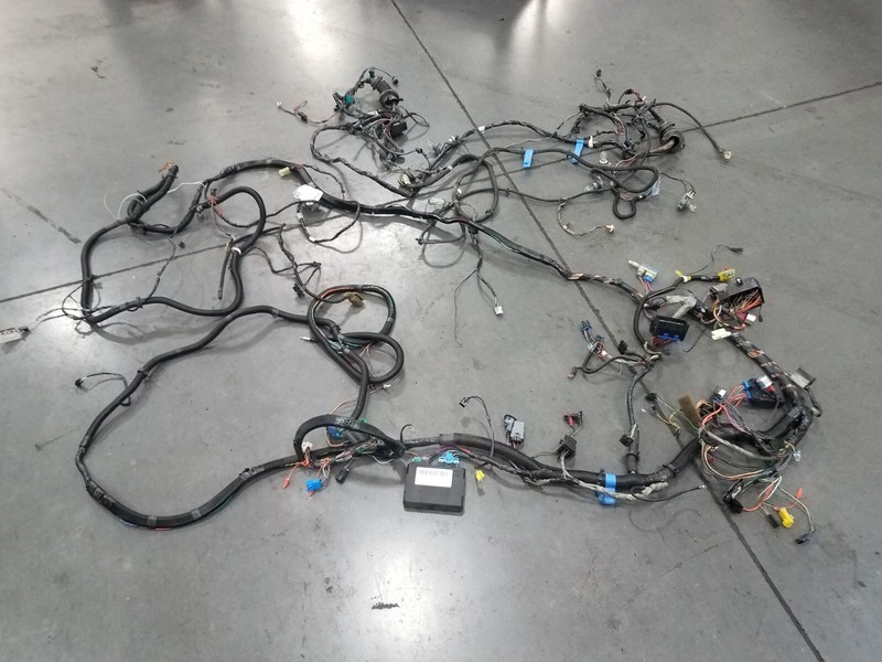 2001 Chevy Camaro Z28 Chassis Wiring Harness / BCM Module #6779 Y2