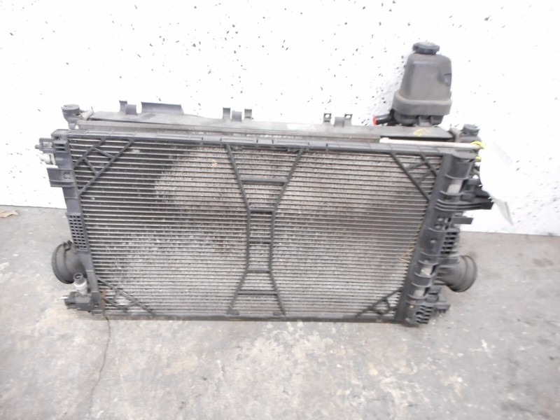 2011 11 Saab 9-5 Radiator Cooling Fan AC Condenser OEM