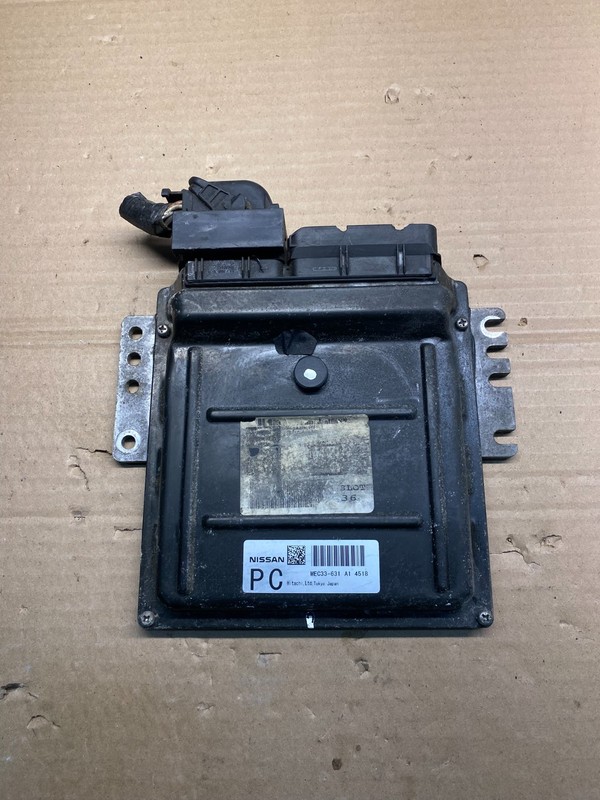 2004 Nissan Titan Ecm Ecu Engine Control ComputerMEC33-630 D1 AD9430DG