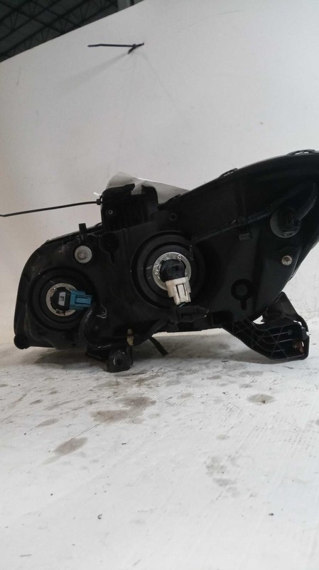 2015 Honda Civic Right Headlight Assembly Silver OEM 238663 Used 160K Miles