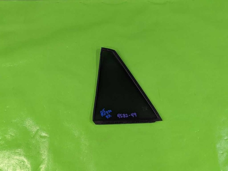 04 05 06 LEXUS RX330 PASSENGER RIGHT REAR VENT GLASS SOLAR OEM 4582-49