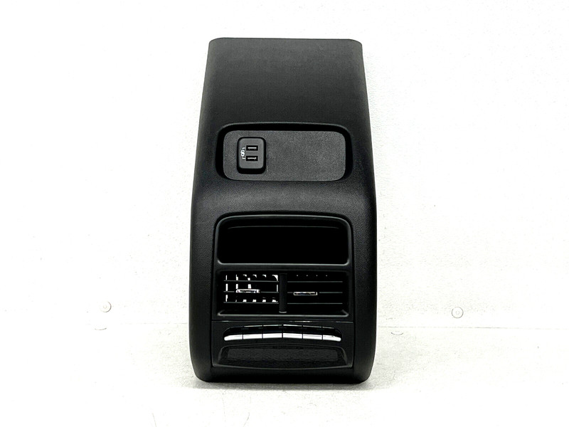 ⭐2017-2019 CADILLAC XT5 CENTER CONSOLE REAR COVER TRIM AND AIR VENT OEM LOT2511