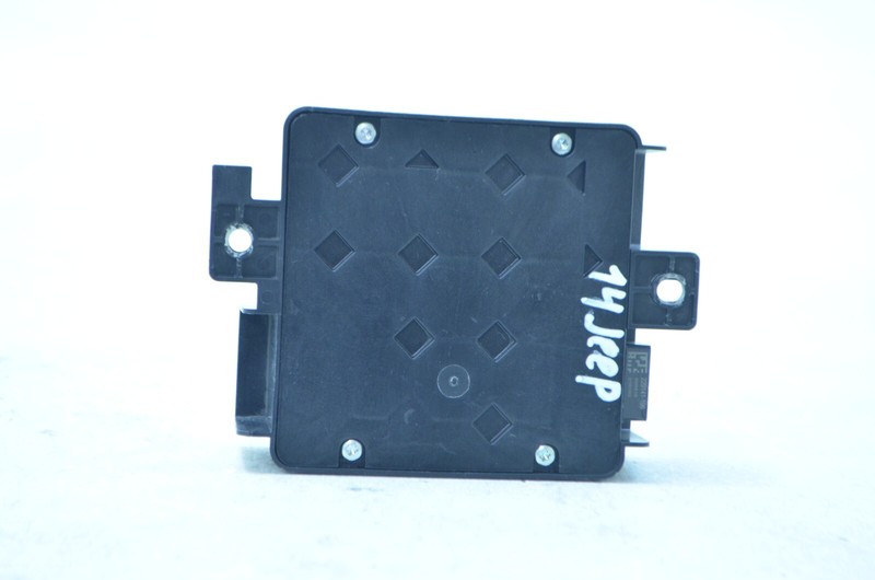 14-18 JEEP CHEROKEE KEYLESS ENTRY CONTROL MODULE UNIT OEM